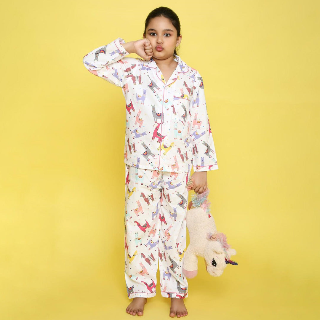 Unisex Lamas Print Nightsuit